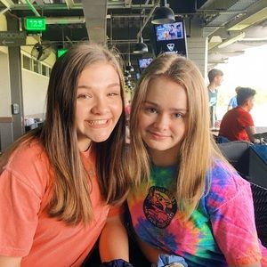 Meet your Posher, Avery